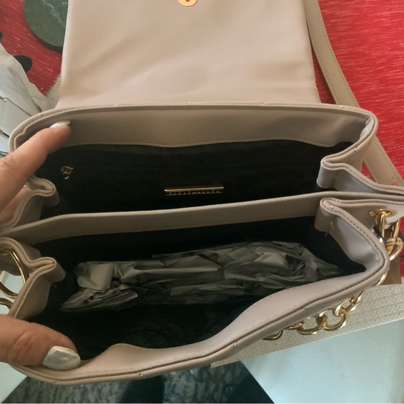 Steve Madden GRY quilted  Crossbody Bag - Picture 5 of 11